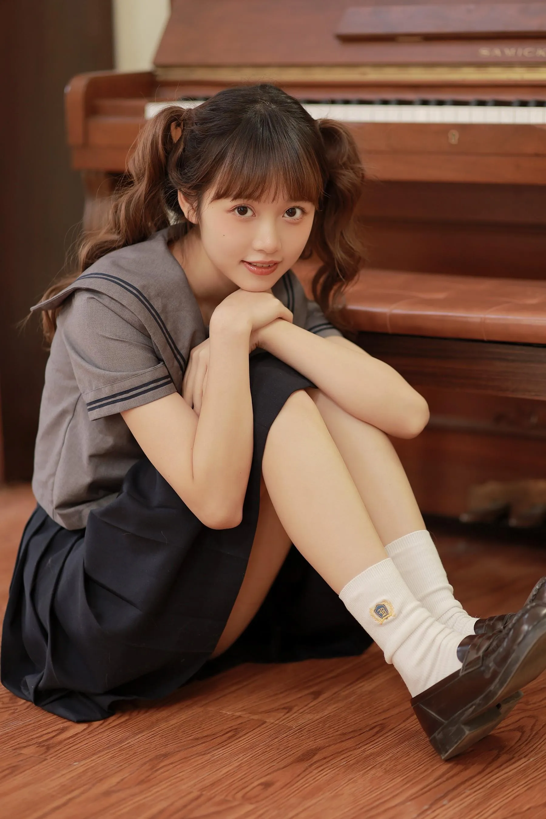 [YITUYU艺图语]2022.09.11 黑白琴键 -金鱼yu [22P]插图5